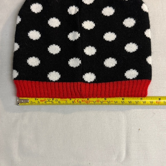 Disney - LIKE NEW - Minnie Mouse Polka Dot Knit Toque/Beanie with Red Bow - Picture 4 of 5